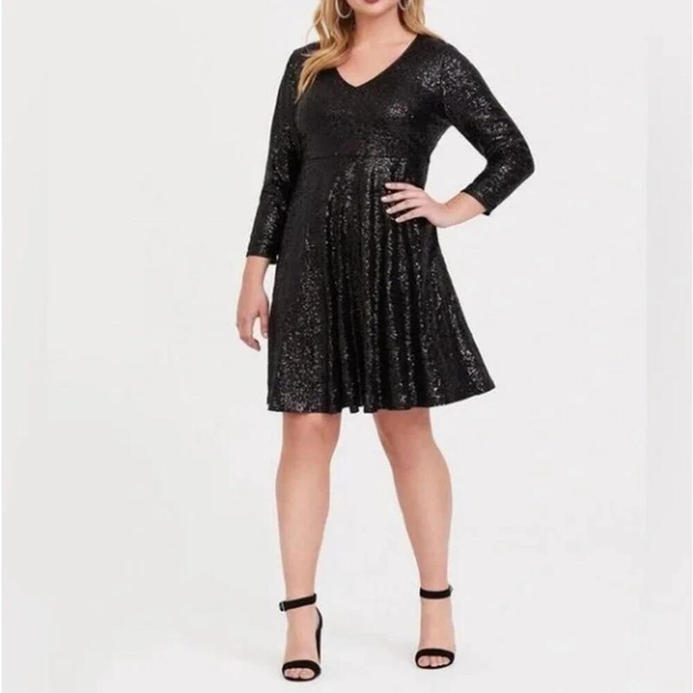 Torrid Black Sequin Skater Dress Size 1X (14-16) Party Cocktail V neck Swing NEW